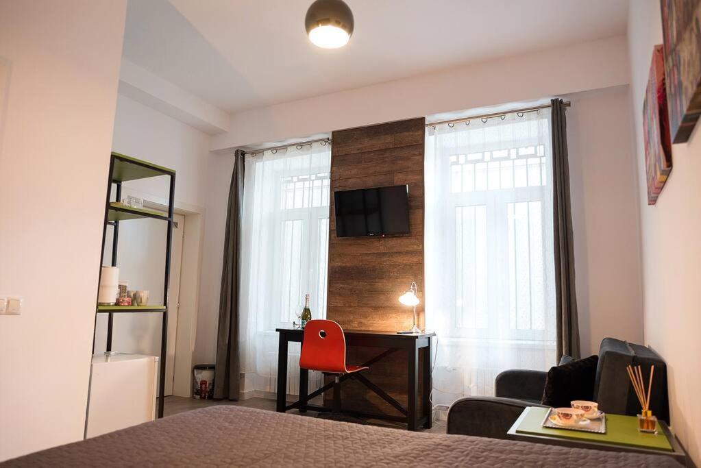 Ultra Central Bohemian Apartment 2 Cluj-Napoca Eksteriør bilde